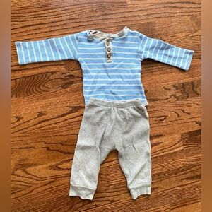 Burt's Bees Baby Boys Two Piece Outfit - Size 3-6 months